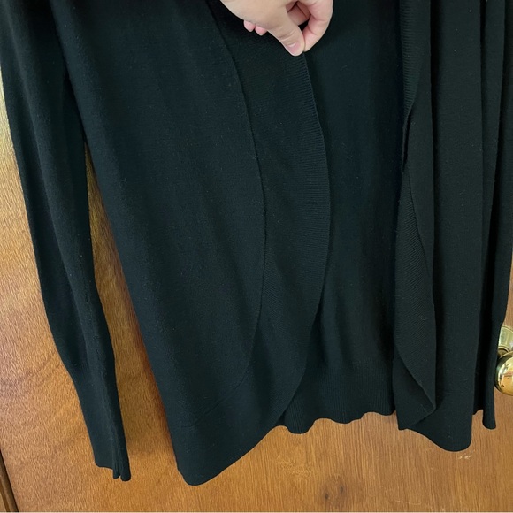 Merona Black Drapey Women’s Cardigan Size Small - Picture 4 of 12